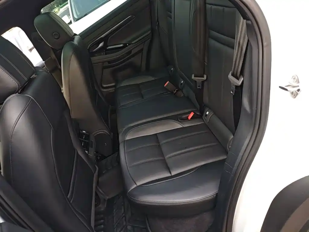Land Rover Evoque — миниатюра 17