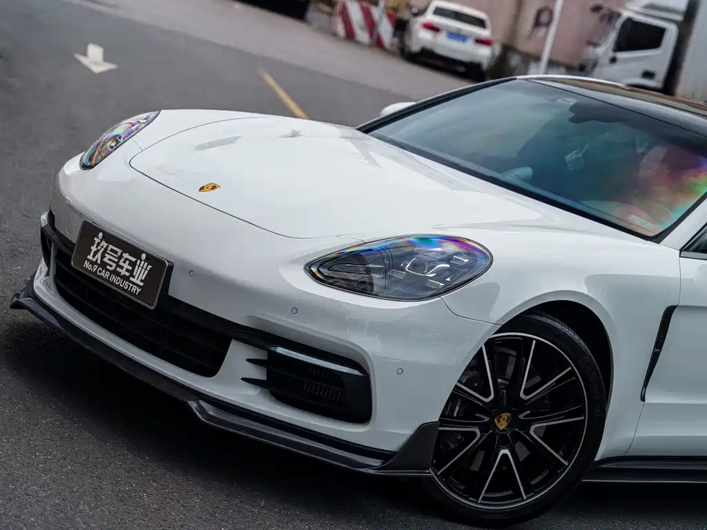 Porsche Panamera — миниатюра 5