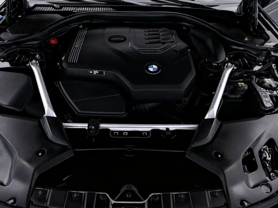 BMW 5 Series — миниатюра 21