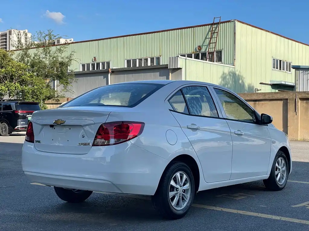 Chevrolet Sail — миниатюра 14