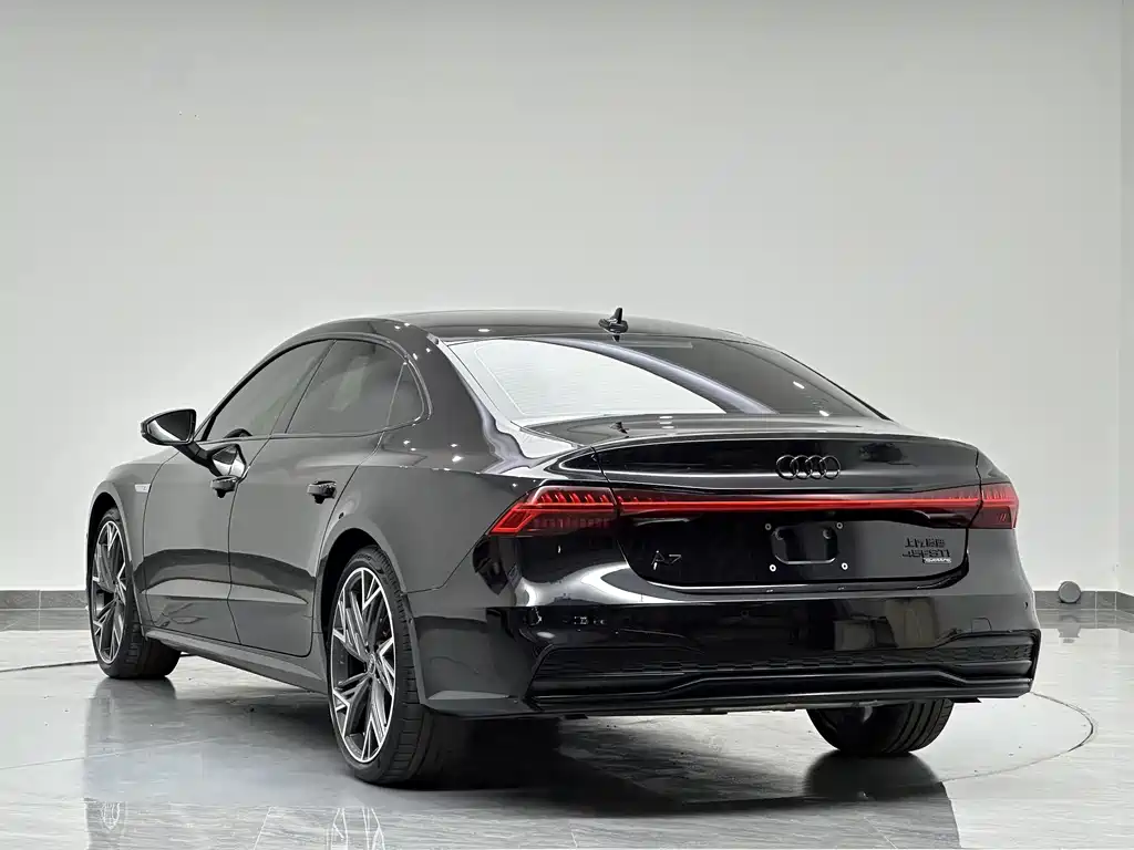 Audi A7L — миниатюра 7