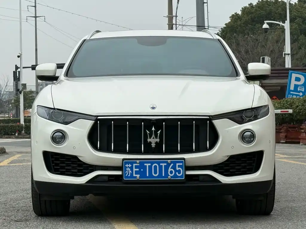 Купить Maserati Levante