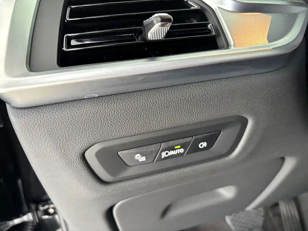 BMW X5 — миниатюра 15