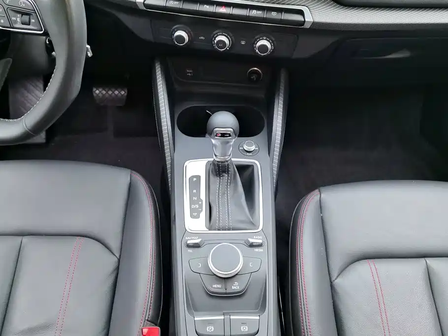 Audi Q2L — миниатюра 16