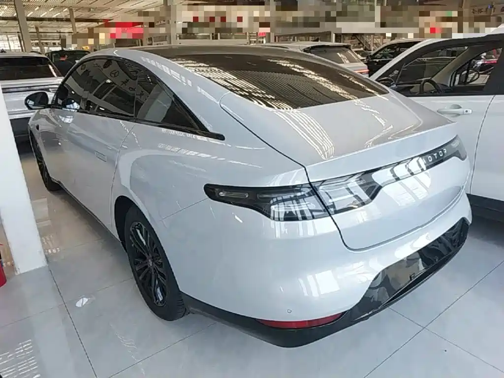 Leapmotor Leapmotor C01 — миниатюра 5