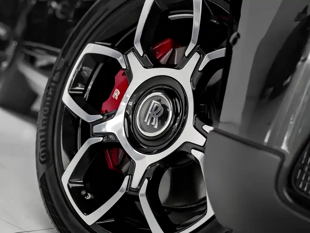 ROLLS-ROYCE CULLINAN