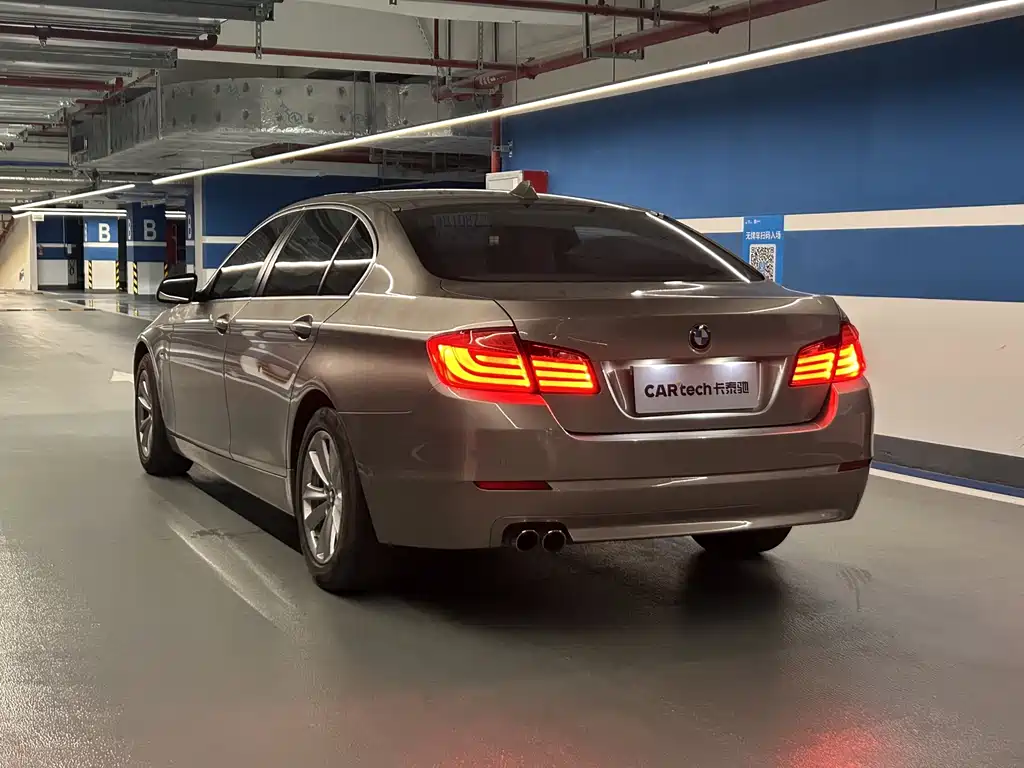 BMW 5 Series — миниатюра 6