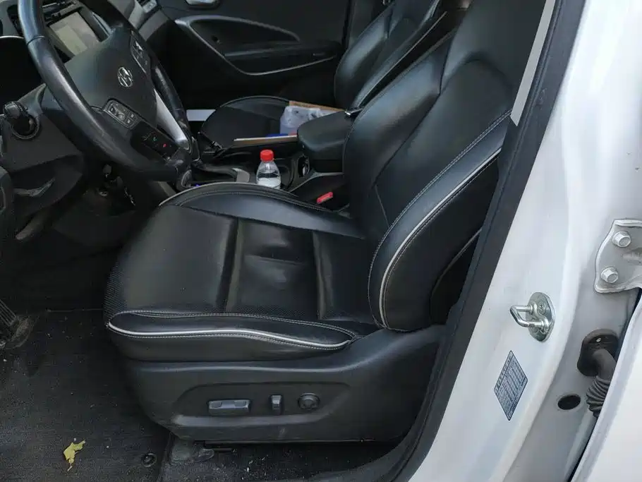 Hyundai Santa Fe — миниатюра 9