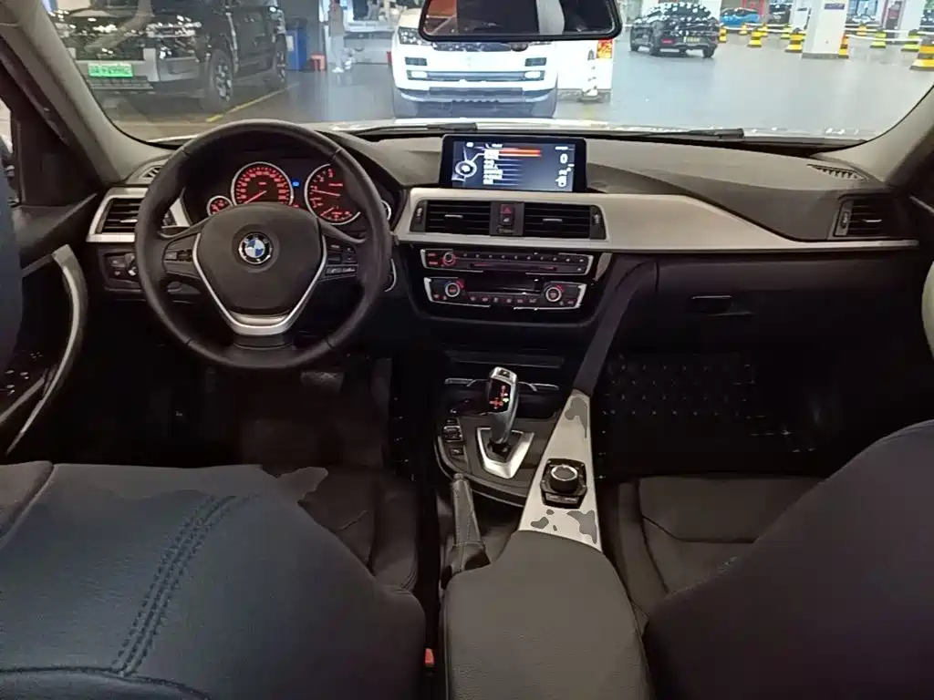 BMW 3 Series (Import) — миниатюра 10