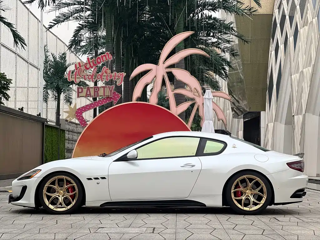 Maserati GranTurismo — миниатюра 7