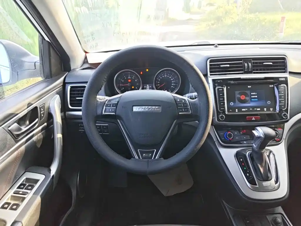 Haval M6 — миниатюра 11