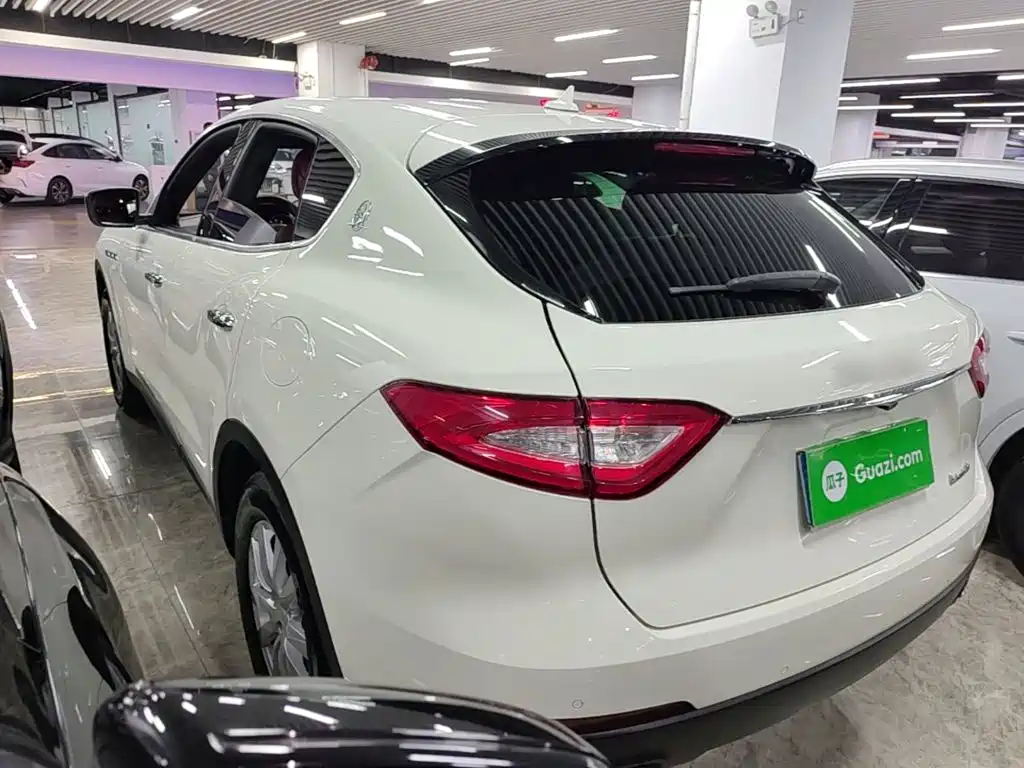 Maserati Levante — миниатюра 5