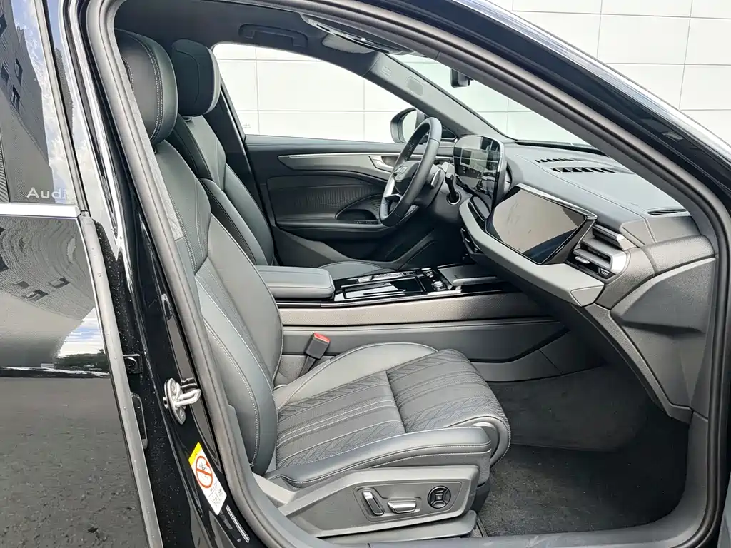 Audi A6L — миниатюра 9