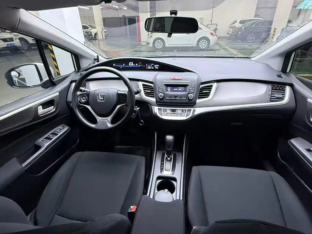 Honda Jade — миниатюра 10