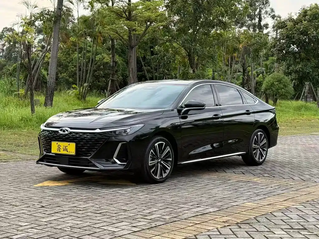 Chery Arrizo 8