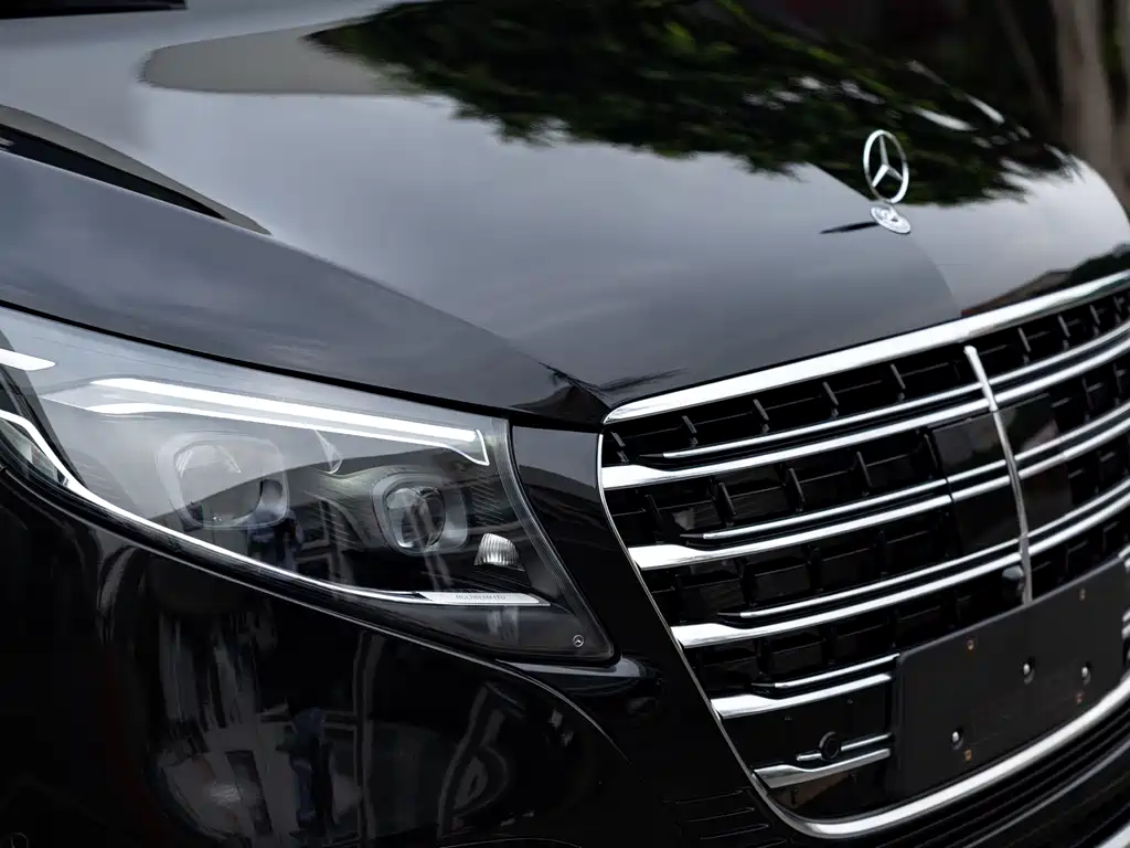 Mercedes-Benz V-Class — миниатюра 4