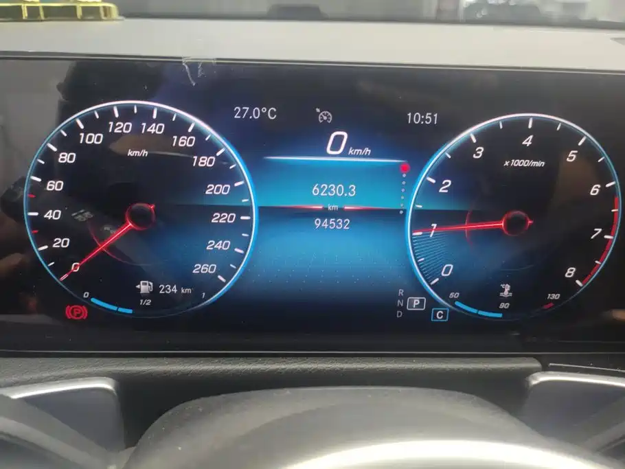 Mercedes-Benz GLB — миниатюра 14