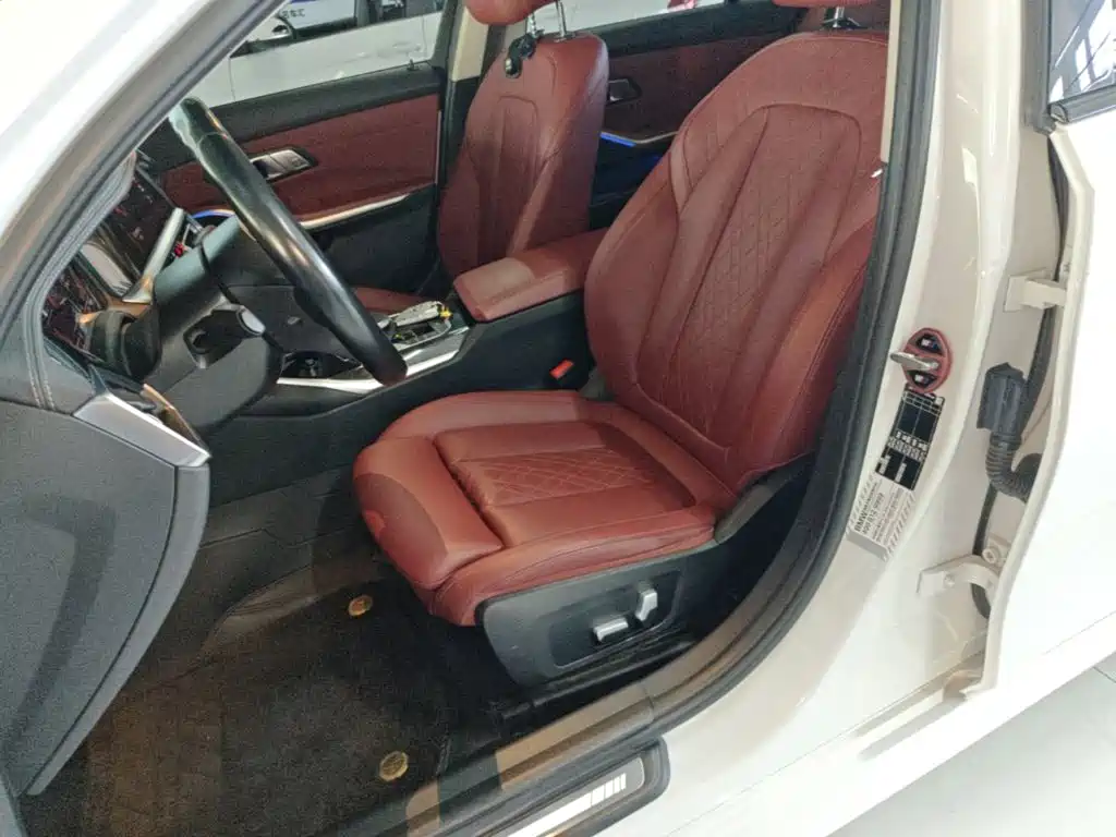 BMW 3 Series — миниатюра 15