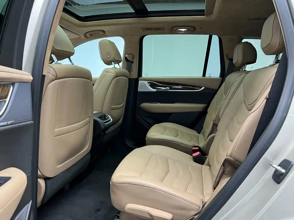 Cadillac XT6 — миниатюра 16