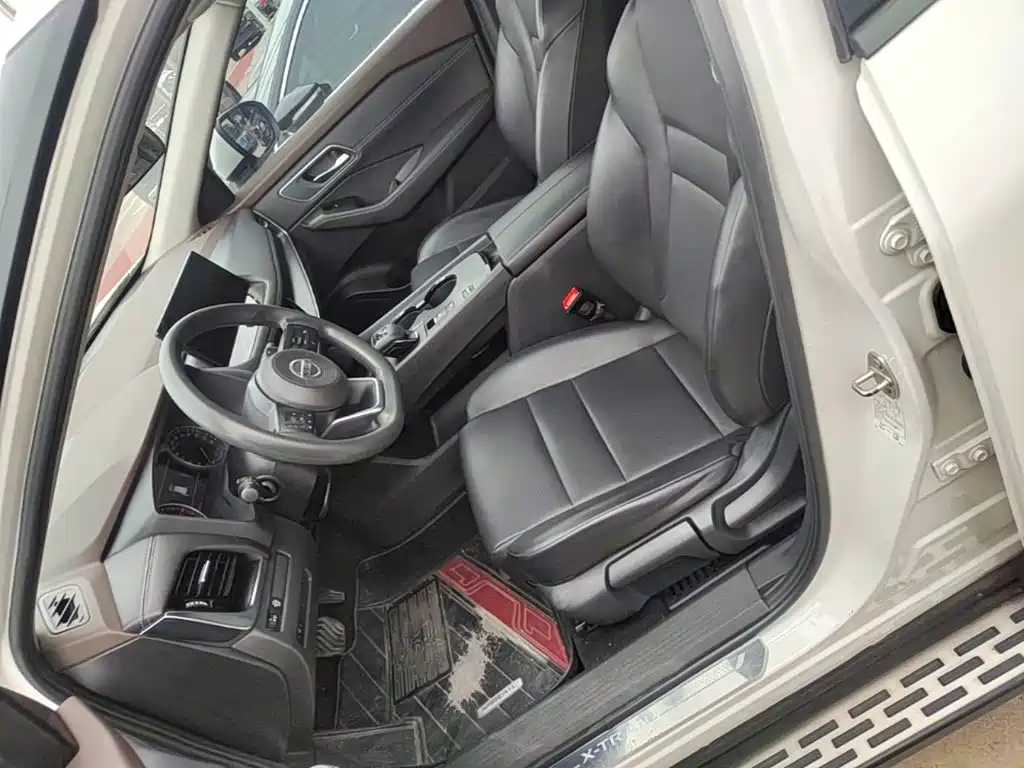 Nissan X-Trail — миниатюра 15