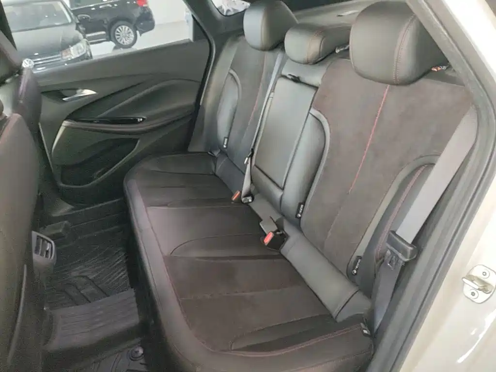 Buick Verano — миниатюра 17