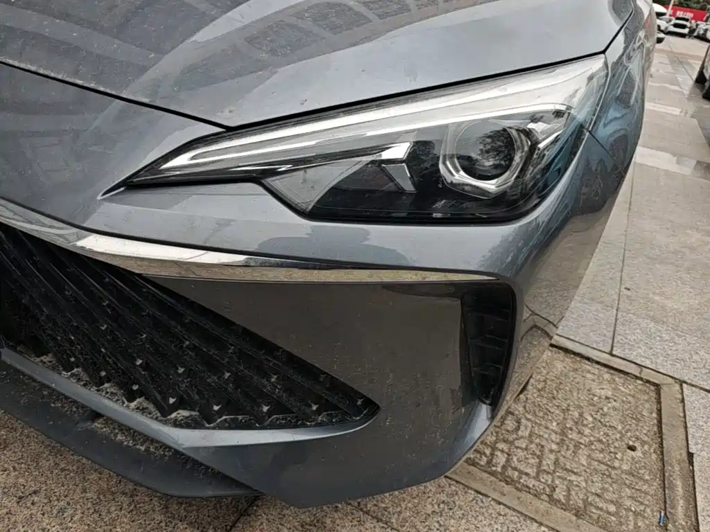 Roewe i5 — миниатюра 24