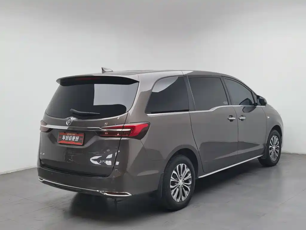 Buick GL8 — миниатюра 2