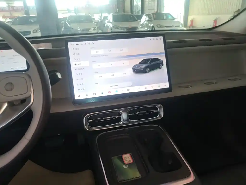 Leapmotor Leapmotor B01 — миниатюра 13