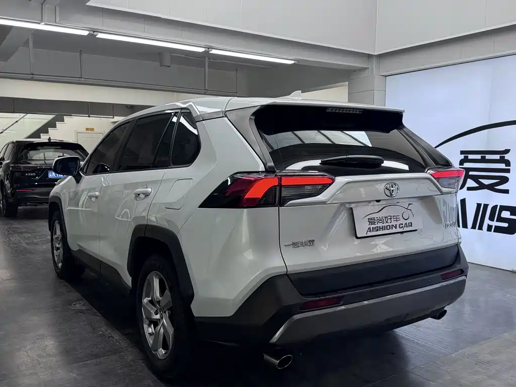 TOYOTA RAV4 RONGFANG