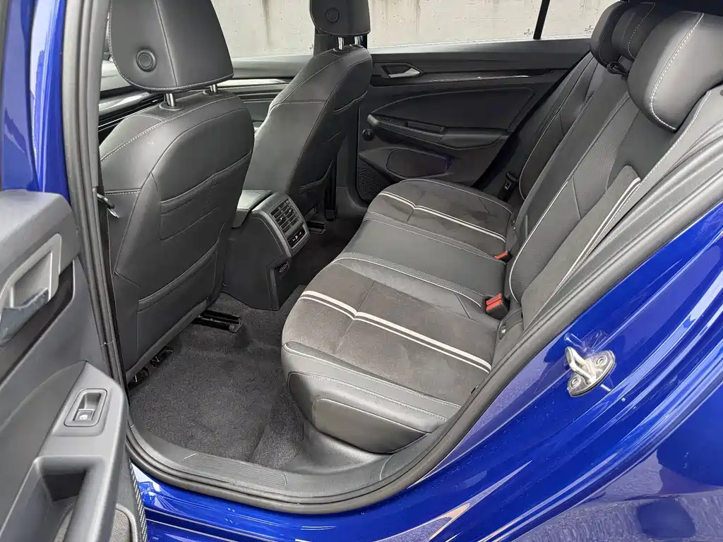 Volkswagen Golf — миниатюра 10