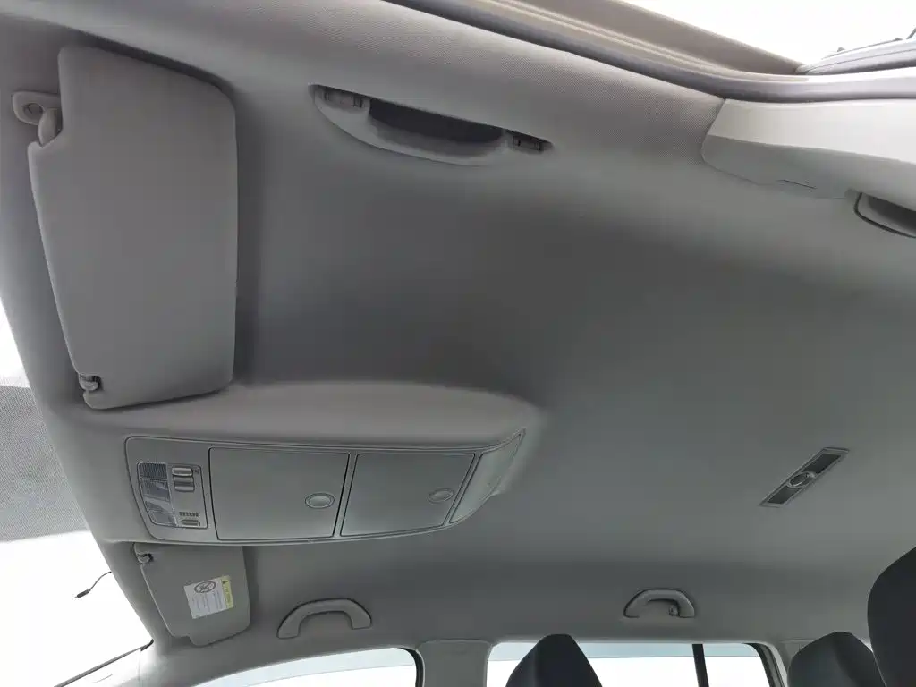 Volkswagen Touran — миниатюра 14