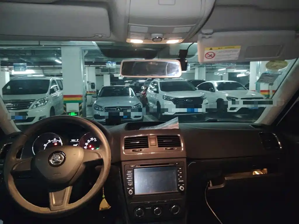 Skoda Yeti — миниатюра 5
