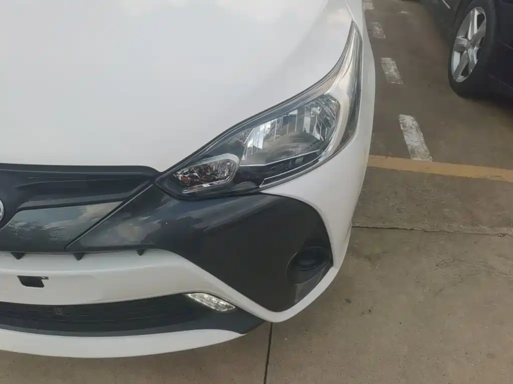Toyota Yaris L — миниатюра 24
