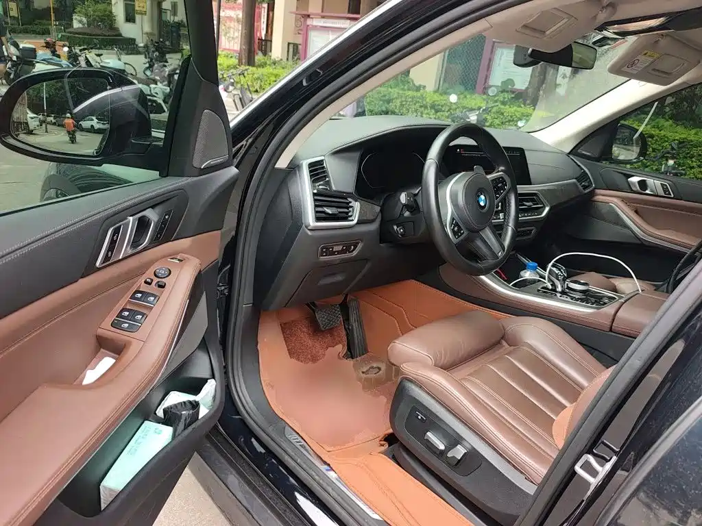 BMW X5 (Import) — миниатюра 12