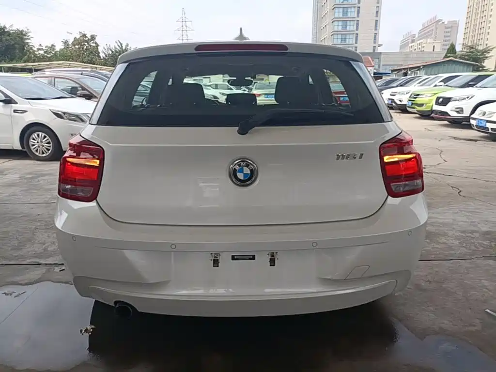 BMW 1 Series (Import) — миниатюра 6