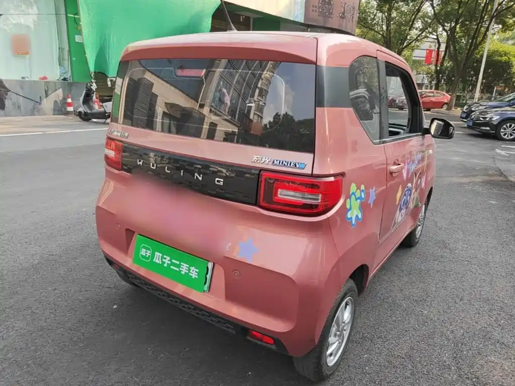 Wuling MINIEV — миниатюра 7