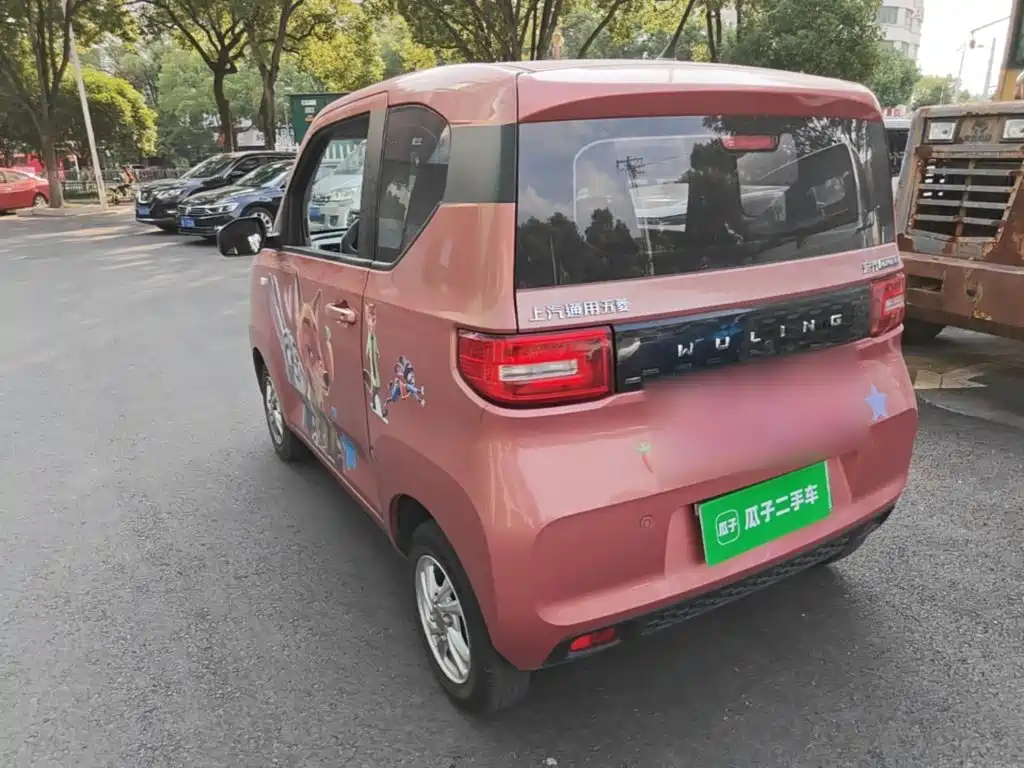 Wuling MINIEV — миниатюра 5