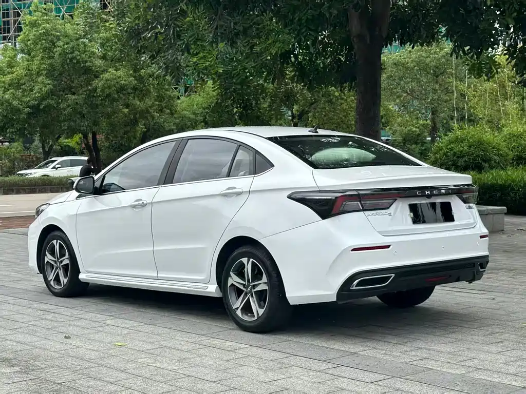 Chery Arrizo 5 PLUS — миниатюра 10