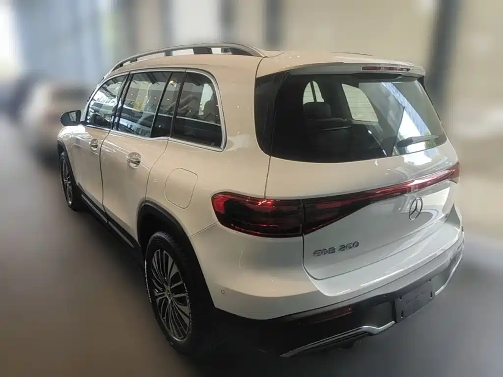Mercedes-Benz EQB — миниатюра 7