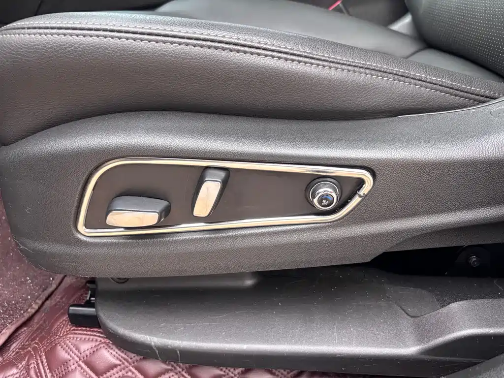 Cadillac XT6 — миниатюра 19