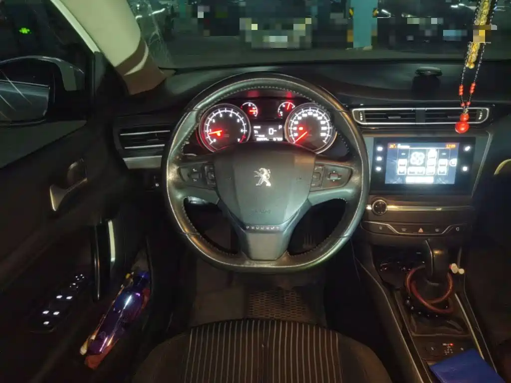 Peugeot 408 — миниатюра 11