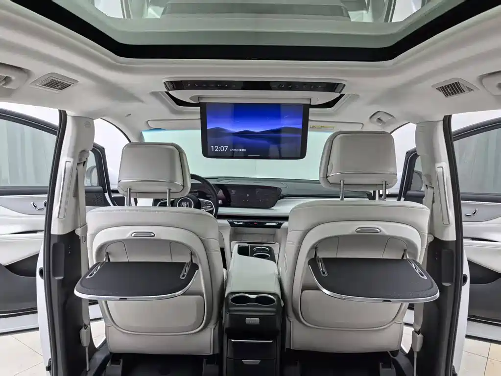 BUICK GL8 NEW ENERGY