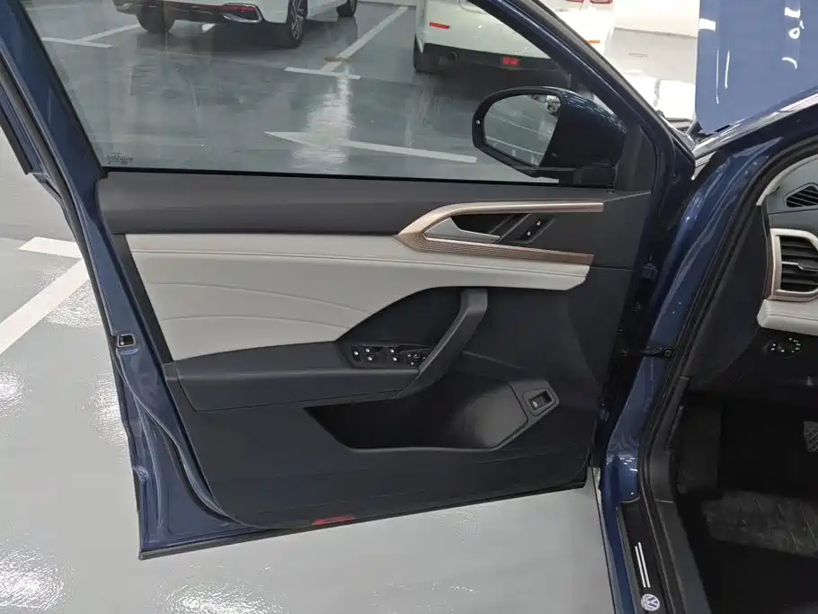 Volkswagen Tharu — миниатюра 7