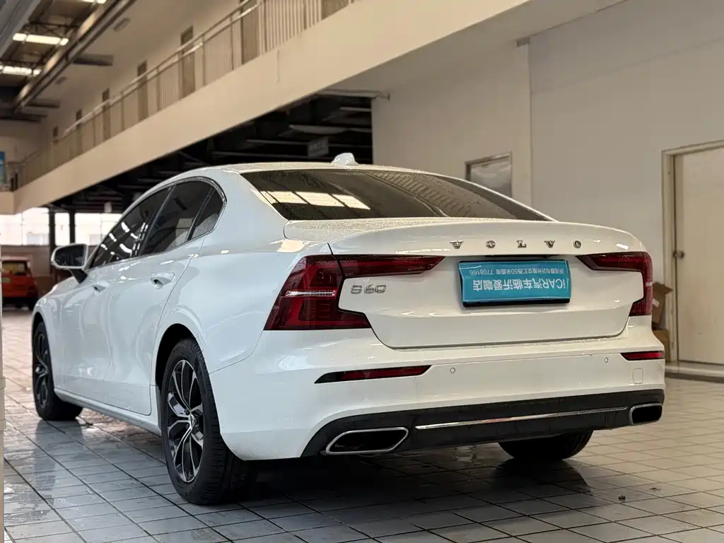 Volvo S60 — миниатюра 6