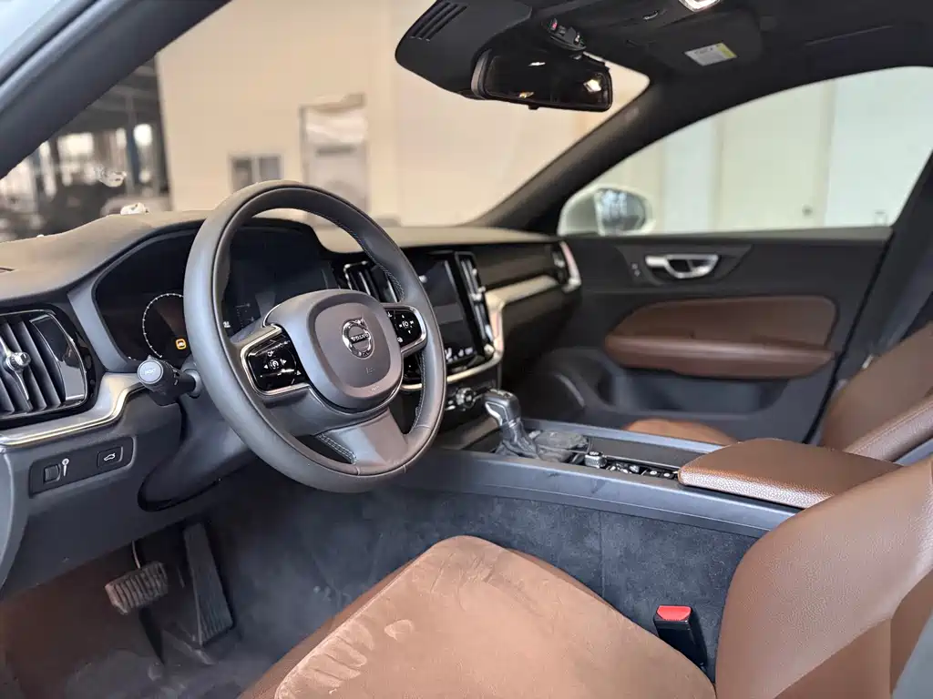Volvo S60 — миниатюра 9
