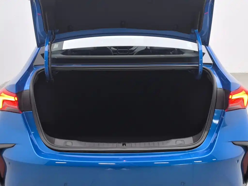 Buick Verano — миниатюра 16