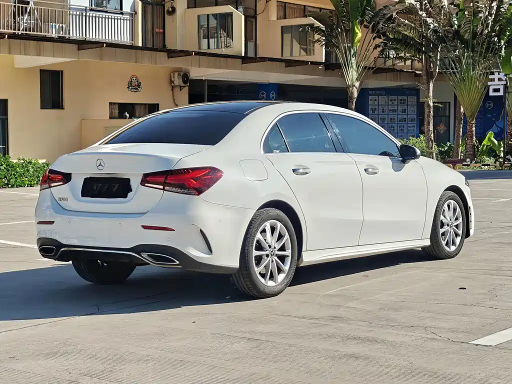 Mercedes-Benz A-Class — миниатюра 9