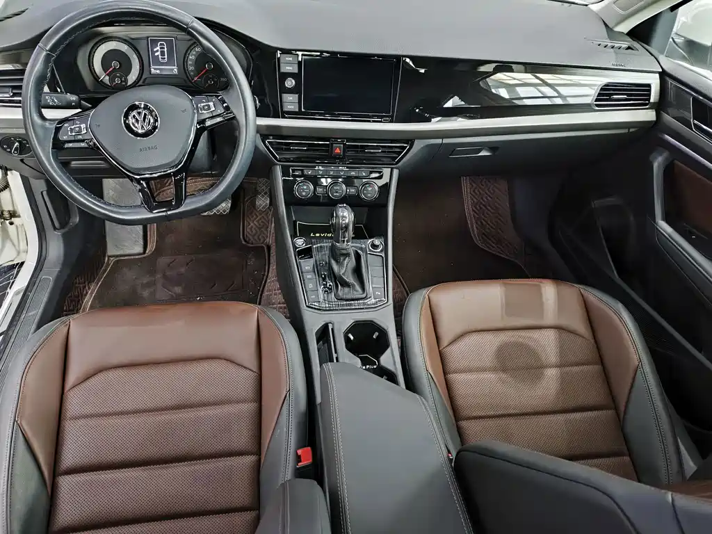 Volkswagen Lavida — миниатюра 7