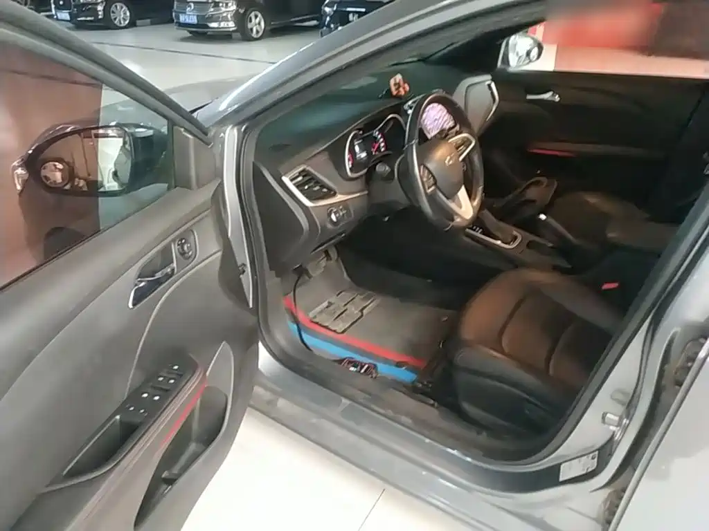 Chevrolet Monza — миниатюра 16