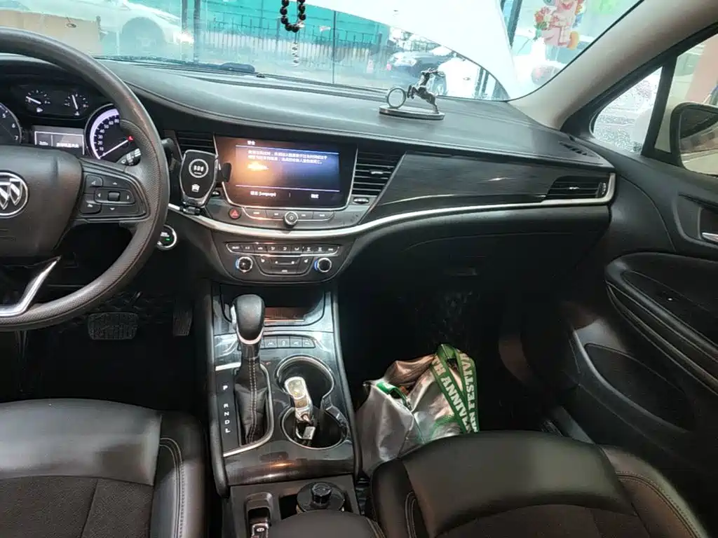 Buick Verano — миниатюра 13